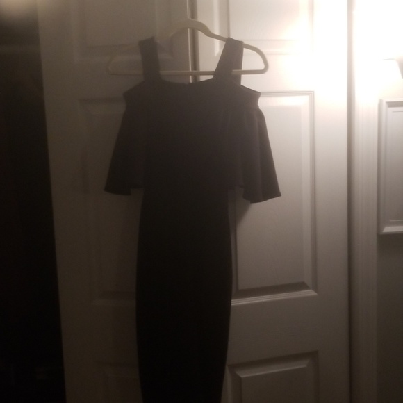 Dress - Picture 3 of 4